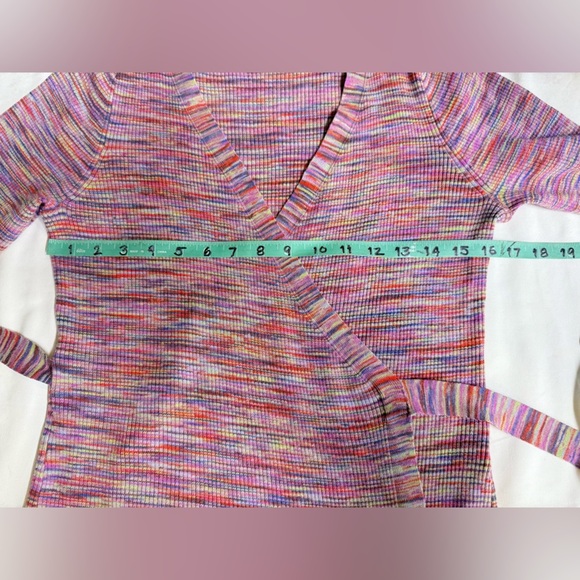 SUNDANCE  Multicolor V-Neck long sleeve wrap sweater size L - Picture 12 of 13